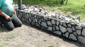 Забор из профнастила на ленточном фундаменте из бутового камня #2