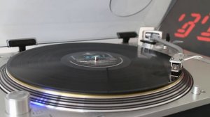 The Police - Spirits In The Material World (1981 Vinyl LP) - Technics 1200G  Audio Technica ART9.mp4