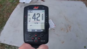 MINELAB MANTICORE 2D SCREEN ЗОЛОТАЯ МОНЕТА И ГВОЗДИ