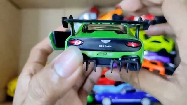 Box full of Model Car Jaguar, Nissan, Audi, Maserati, Peugeot, Pickup Truck , Police Pickup Truck 2 смотреть онлайн