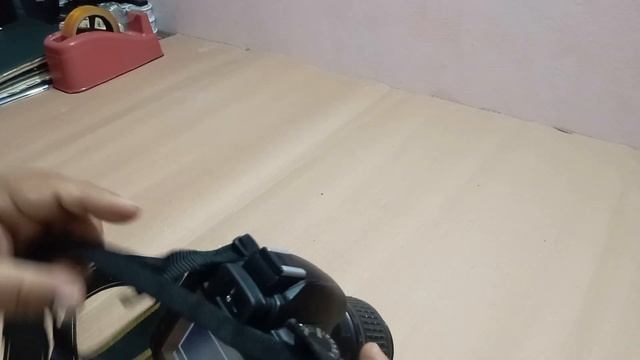 Nikon D3000 DSLR camera with 18-55mm lens смотреть онлайн