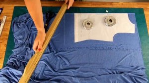 Стильная футболка из трикотажа. Как сшить модную дизайнерскую футболку.mp4