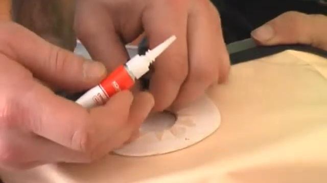 8 Одноуровневые потолки Обвод кухонной трубы смотреть онлайн