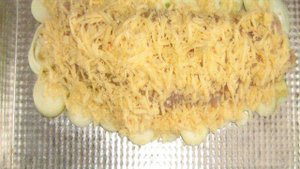 Рыбный рулет в сырной корочке