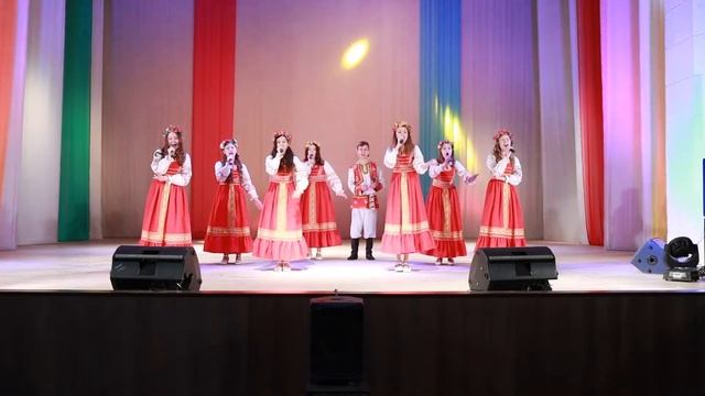 ВОКАЛЬНЫЙ АНСАМБЛЬ Мажоринки г Краснокаменск Лебедин Чубарики чубчики калина смотреть онлайн