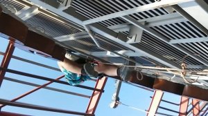 С люльки на круышу, выше 20-х этажей