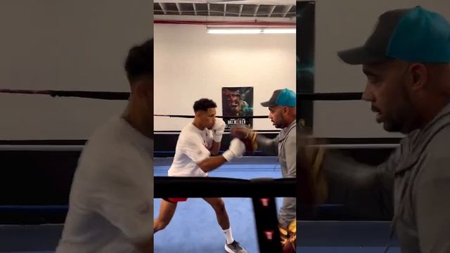 JAMAINE ORTIZ IN BEAST MODE TRAINING FOR VASILIY LOMACHENKO