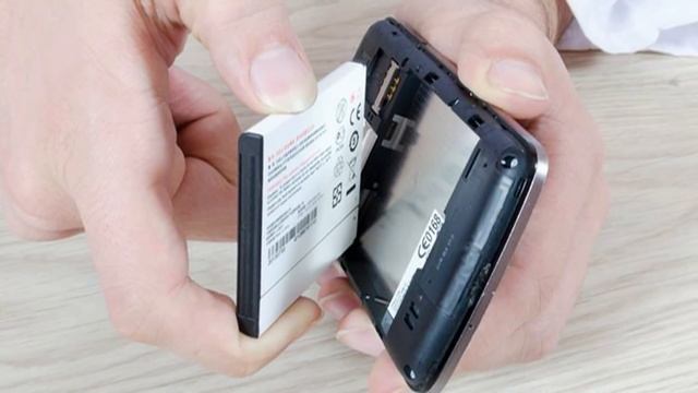 Что делать если телефон не включается