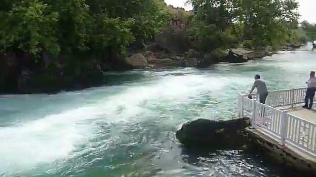 Водопад в Манавгате смотреть онлайн