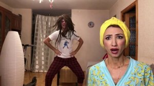 У меня горит задний габарит