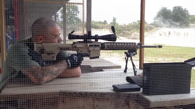 Armalite AR-10 super sass смотреть онлайн