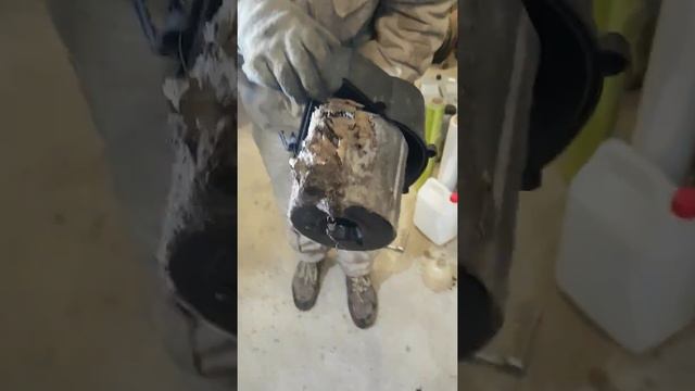 Заміна повітряного фільтра. Roomster 1.6 tdi :) смотреть онлайн