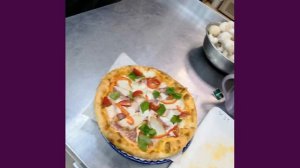 пиццайоло учился 5 лет в Италии готовить шедевры