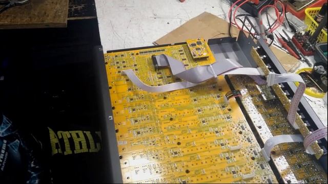 BEHRINGER XENYX X1832USB  repair channel