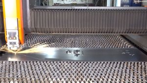 Технология защиты оптической головки от бокового столкновения SafeCut