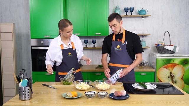 «На кухне с “Мария-Ра”»: готовим два вида окрошки – с копчёной курицей и колбасой смотреть онлайн