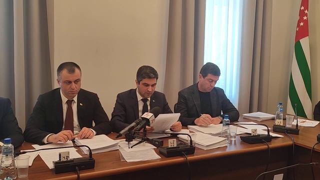 Поправки устанавливают, что всё международные соглашения не позднее, чем за 10 дней до подписания с смотреть онлайн