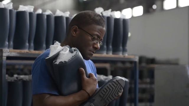 Специализированная защитная обувь Dunlop: история бренда