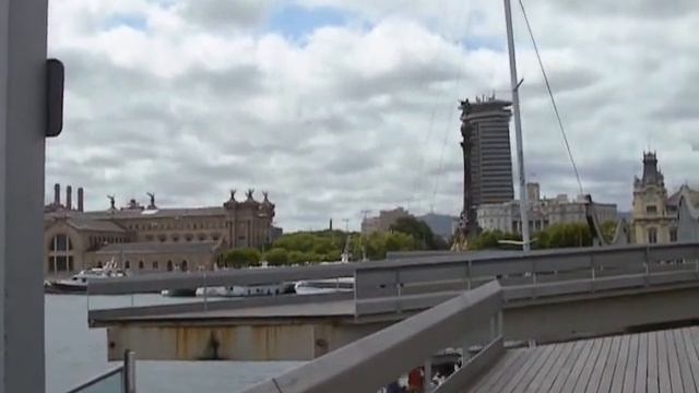 Морская Рамбла  Разводной мост в Барселоне Испания.
