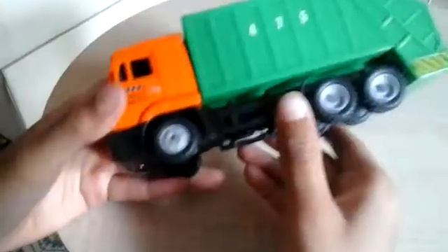 Мусоровоз от технопарк!
