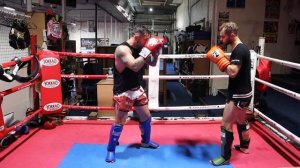 FAN REQUEST | My Top 3 Ways On How To Nullify A Strong Puncher | Muay Thai Top Tips | Liam Harrison