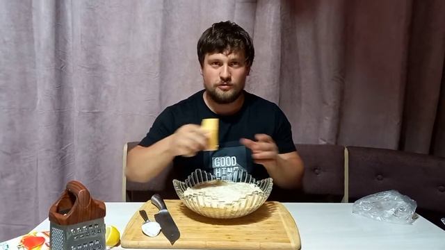 Салат с бананом и курицей! Вы такого еще не пробовали! смотреть онлайн