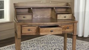 Safavieh Landon Desk: AMH6516A