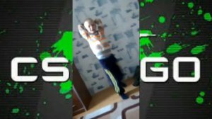 Психует из-за телефона!!! Пипец!!!