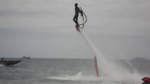 Полёт на струях воды