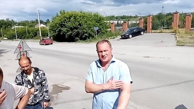 Мэр Ачинска Игорь Титенков подвёл итог работы штаба на улице Свердлова смотреть онлайн