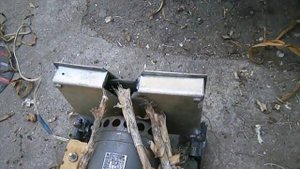 станок для обрезки ботвы чеснока