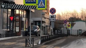 КАК ЗАЕХАТЬ С ПРАВЫМ РУЛЕМ