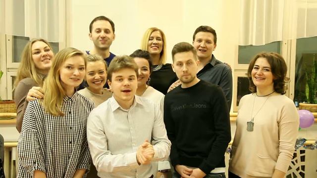 А у нас завтра показ! Это будет огонь! смотреть онлайн