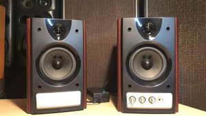 CREATIVE INSPIRE ™ M-SERIES MONITOR SPEAKER MODEL №M80