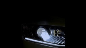Skoda Octavia A7 - замена штатного ксенона на Bi-LED модули от компании Optima