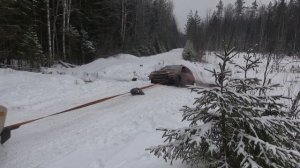 Боевая Классика ВАЗ 2106 против Калины Кросс на бездорожье. Классика против переднего привода.