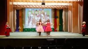 Акция Танцевальный флешмоб "Танцы народов России "