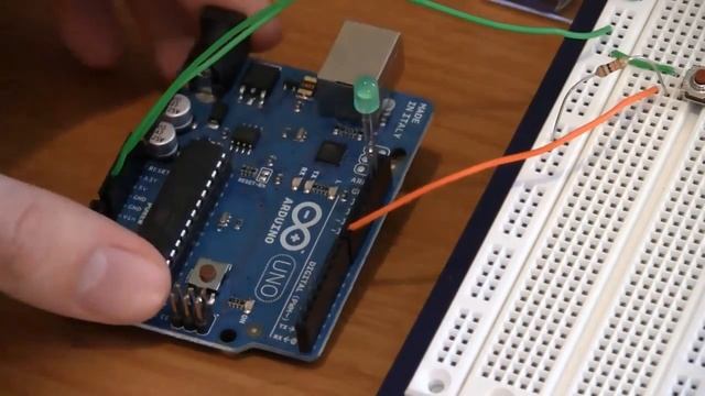 Видеоуроки по Arduino 2.1. Кнопки, PWM, функции 2 я серия, часть 1 смотреть онлайн