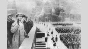 Военный парад 7 ноября 1941 года на Красной площади.