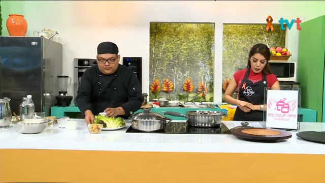 Cóctel de Maracuya, Puré de papa a la mantequilla, Ensalada de lechuga y mix de frutos secos смотреть онлайн