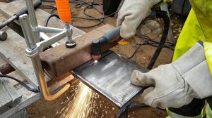 Stahlwerk Plasma Cutter CUT 60 in action with 12 mm steel plate