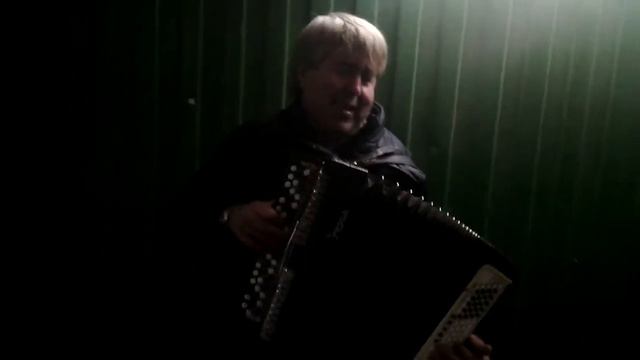 Эх, Андрюша, нам ли быть в печали (уличный музыкант - баянист) смотреть онлайн