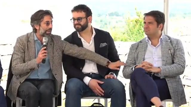 “La Valle d’Itria fa rete”, il comparto degli extralberghieri a confronto смотреть онлайн