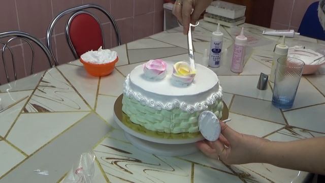 Украшение торта с нестабильным кремом смотреть онлайн