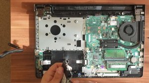 Dell Vostro 15 3000 Series Wymiana dysku SSD