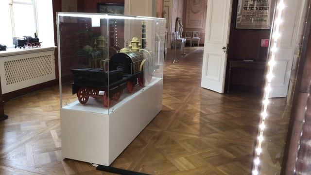 ПАВЛОВСКИЙ МУЗЕЙ, стеклянная витрина для музея. Музейные витрины. смотреть онлайн