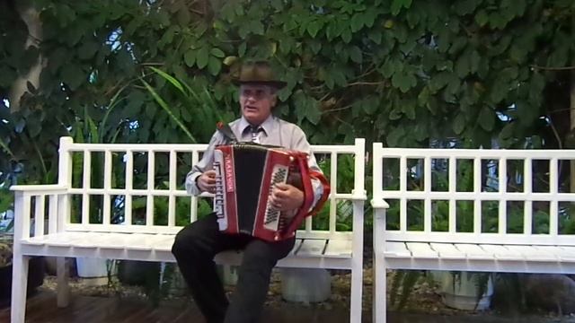 "IХАВ КОЗАК ЗА ДУНАЕМ..." КАЗАЧЬЯ ПЕСНЯ ЗАПОРОЖЦЕВ исп.А.БОНДАРЬ смотреть онлайн