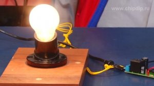 Простой сенсорный выключатель на полевом ...