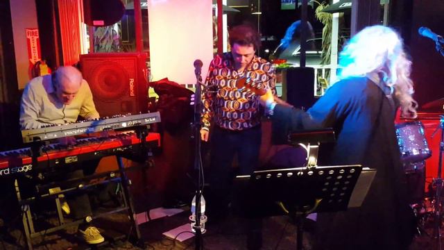 BOBBY LIVINGSTON BAND -YOU CAME ALIVE (PART 2) смотреть онлайн