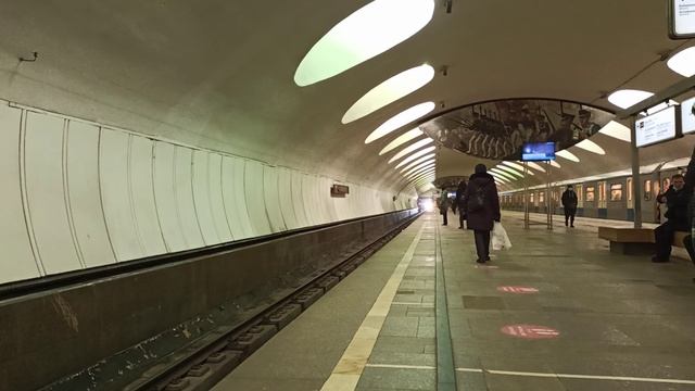 Метро Москвы|Станция метро Отрадное движение поездов 81-765 "ОКА"|Московский транспорт